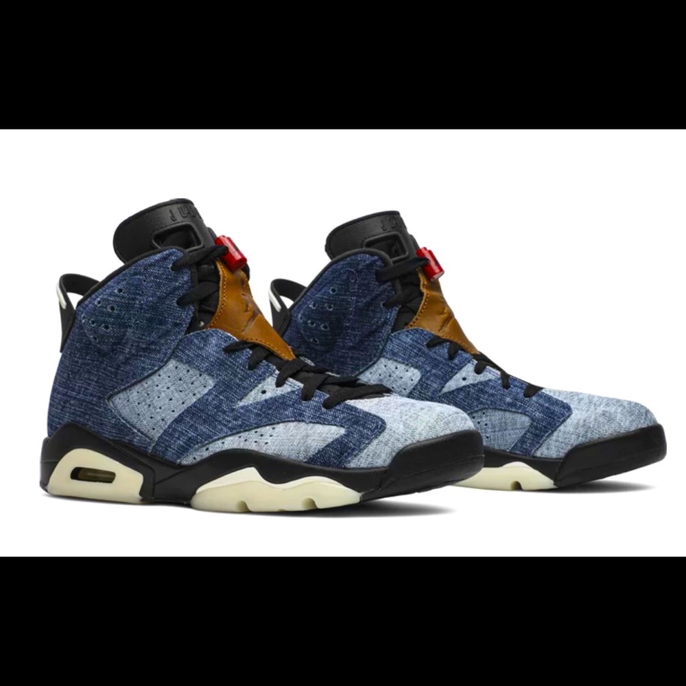 BRAND NEW IN BOX-AIR JORDAN 6 RETRO SNEAKERS